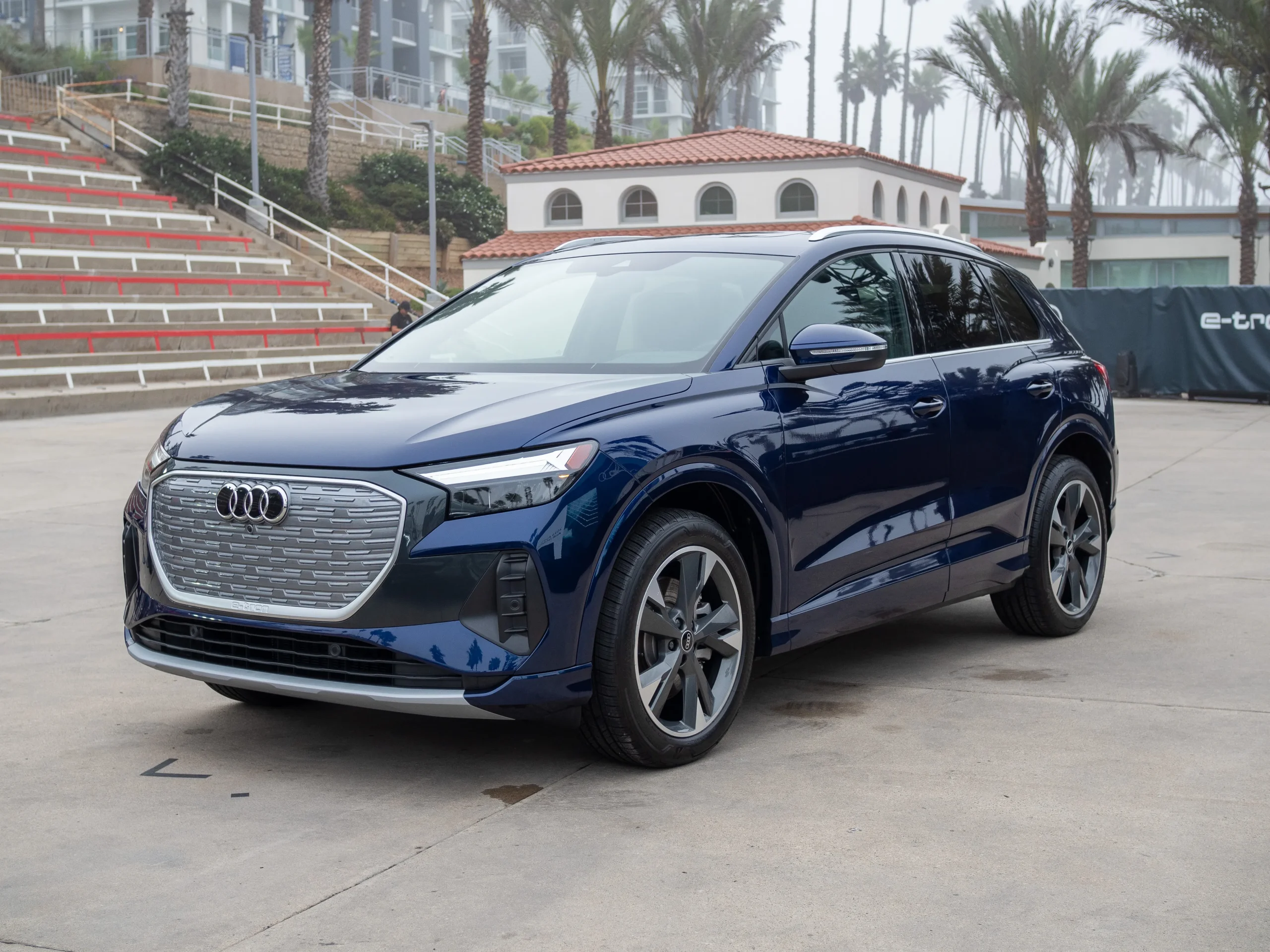 audi-q4-e-tron-blue-front-angle